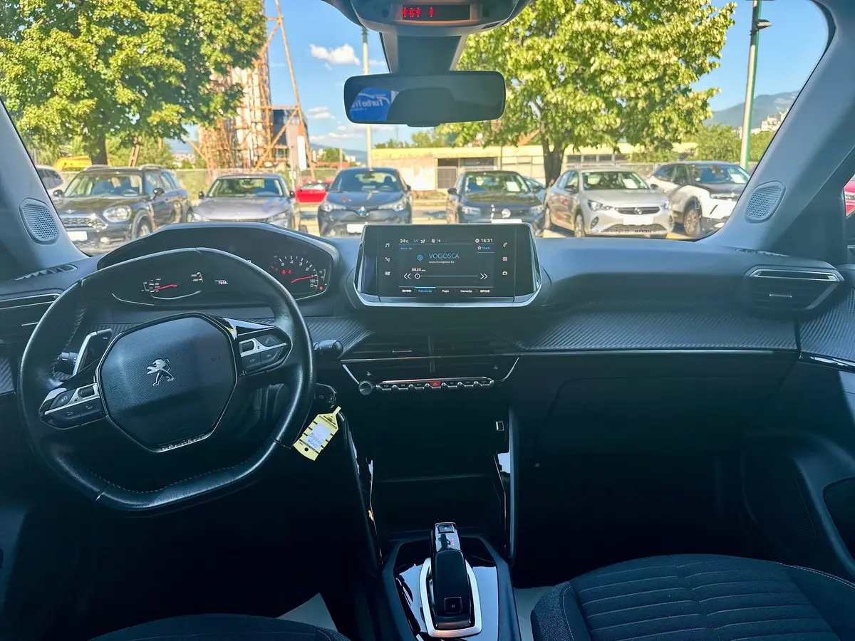 PEUGEOT 2008 1.2 PURETECH  - 16