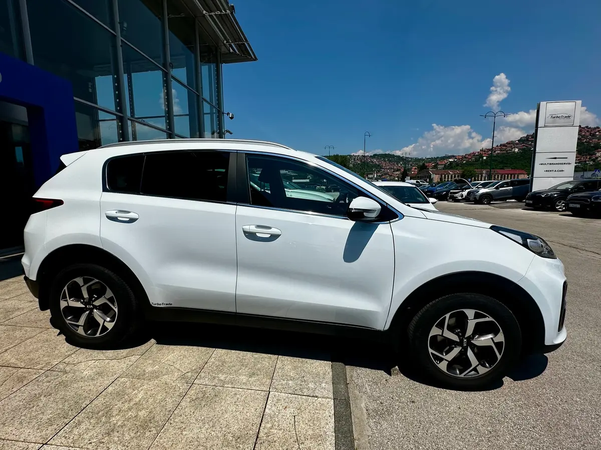 KIA SPORTAGE 1.6 GDI - 4