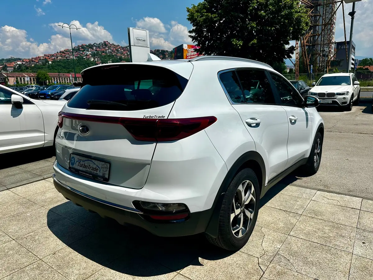KIA SPORTAGE 1.6 GDI - 8