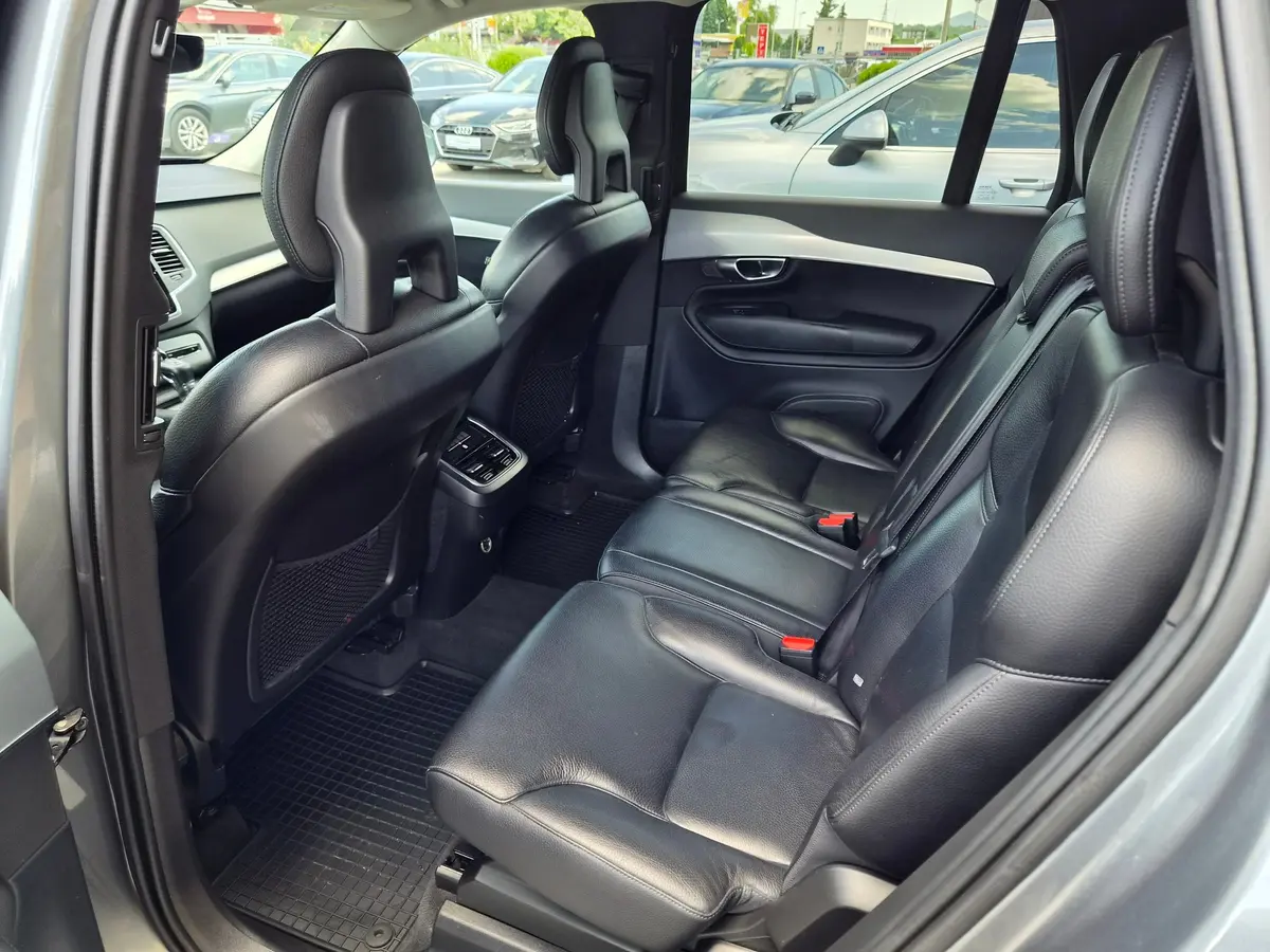 Volvo XC90 2.0 D4 Business 7 PL - 20
