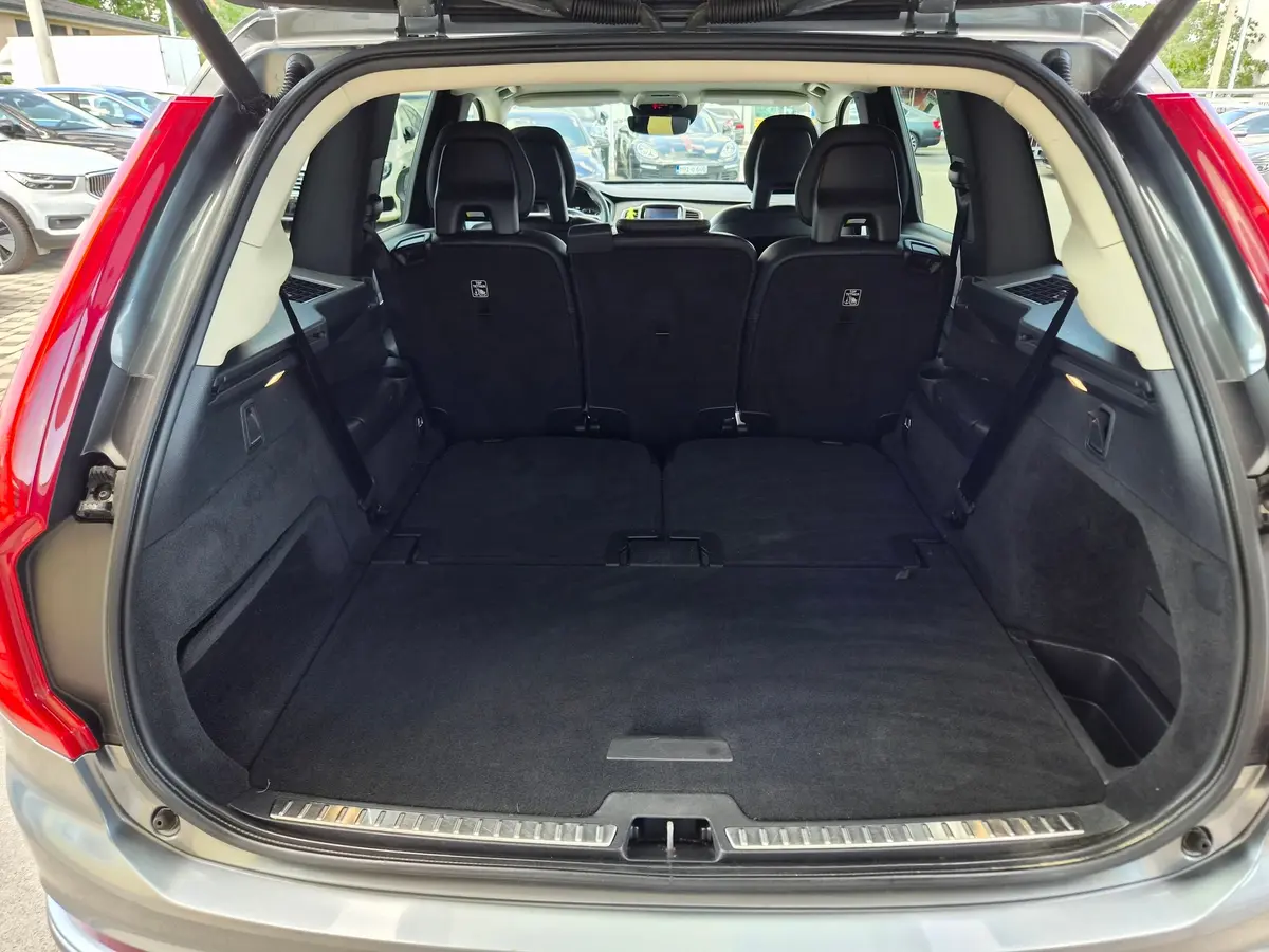 Volvo XC90 2.0 D4 Business 7 PL - 22