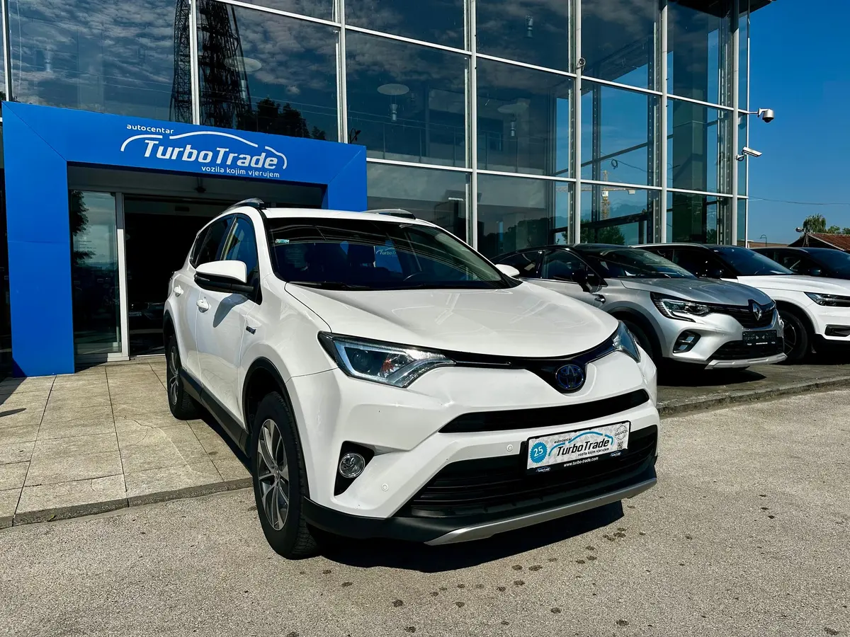 TOYOTA RAV4 HYBRID AUKCIJA LOT 1