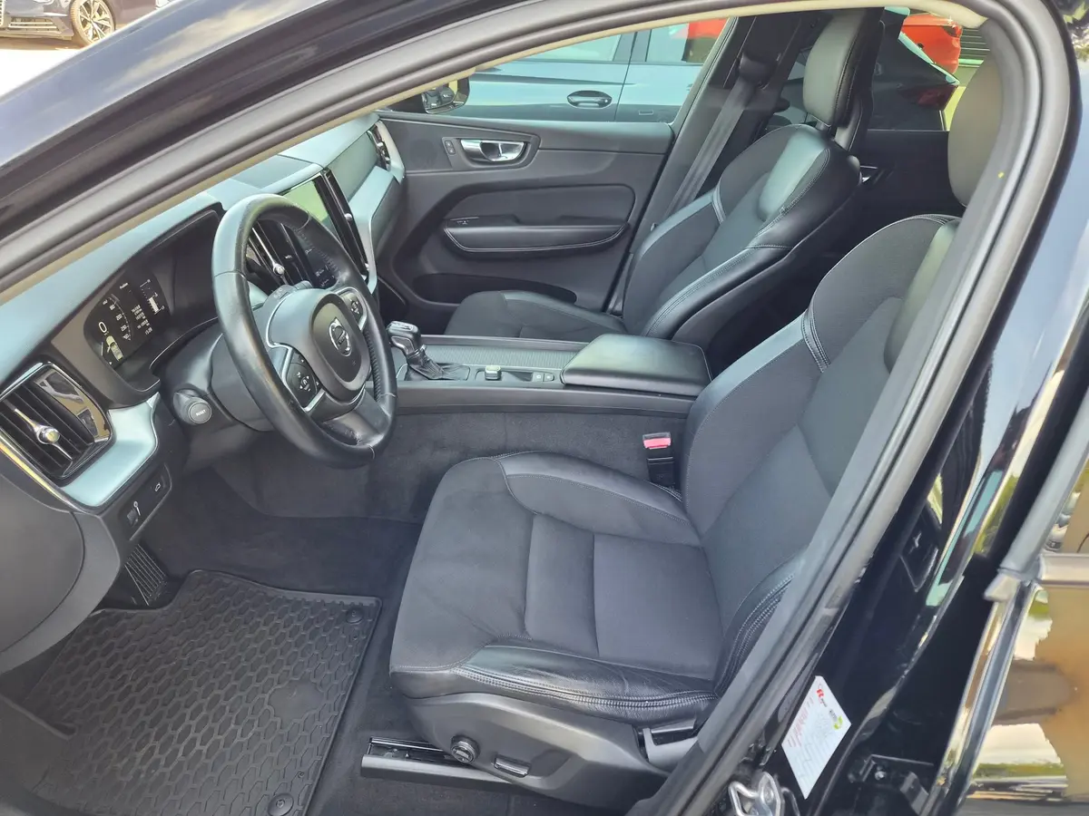Volvo XC60 2.0 D4 AWD Business - 10