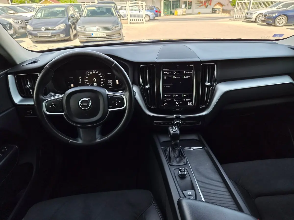 Volvo XC60 2.0 D4 AWD Business - 11