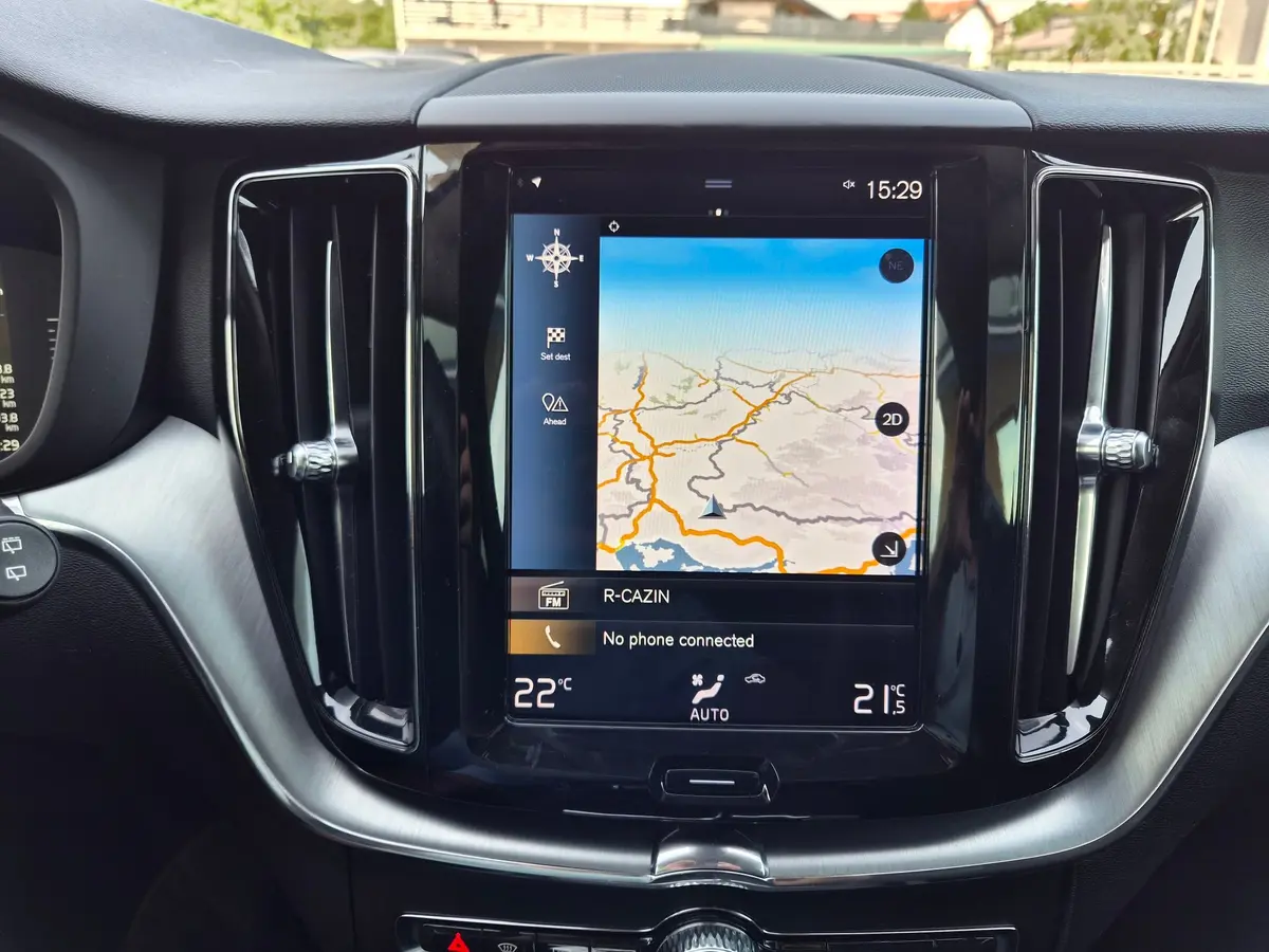 Volvo XC60 2.0 D4 AWD Business - 14