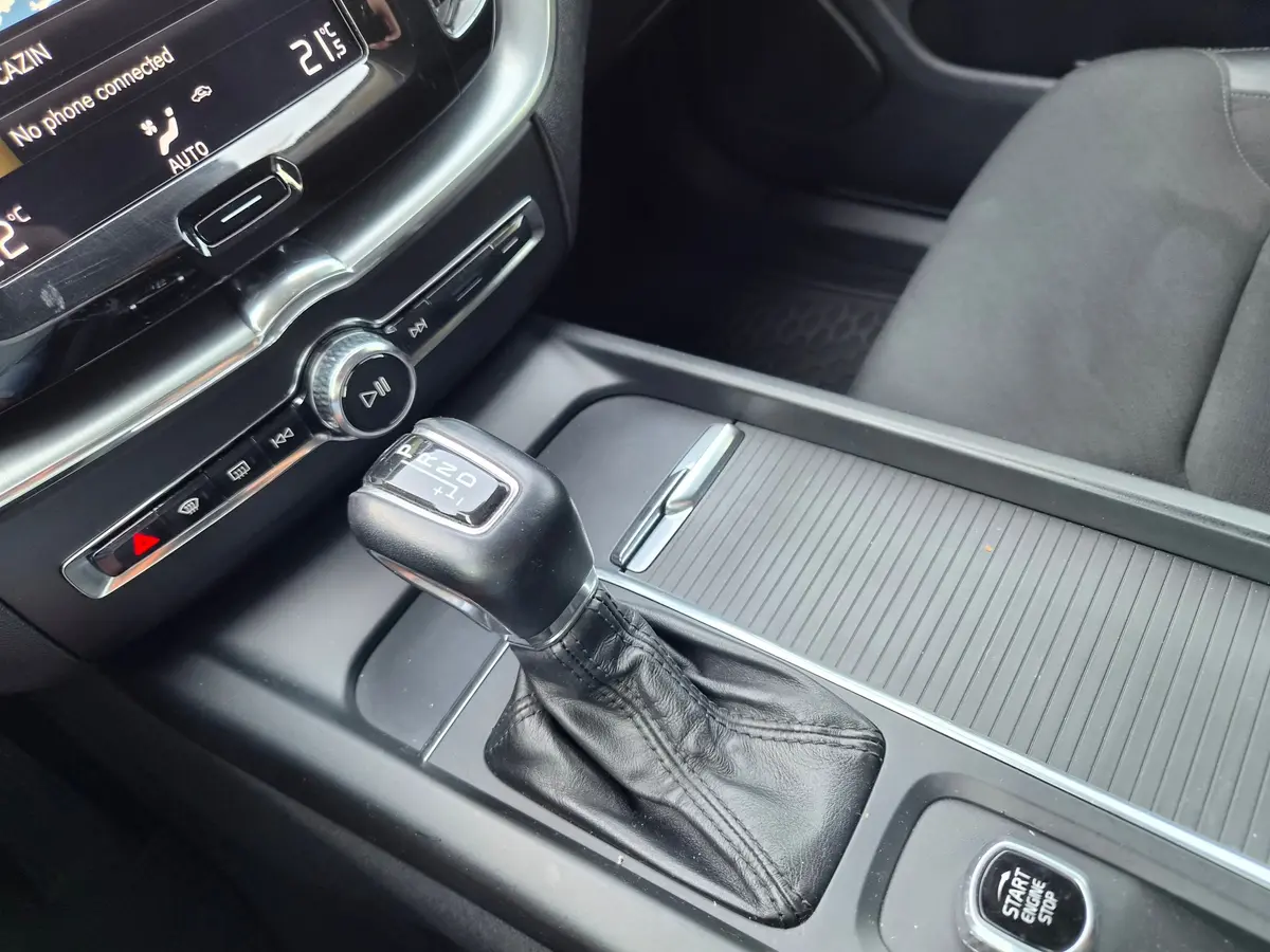 Volvo XC60 2.0 D4 AWD Business - 16