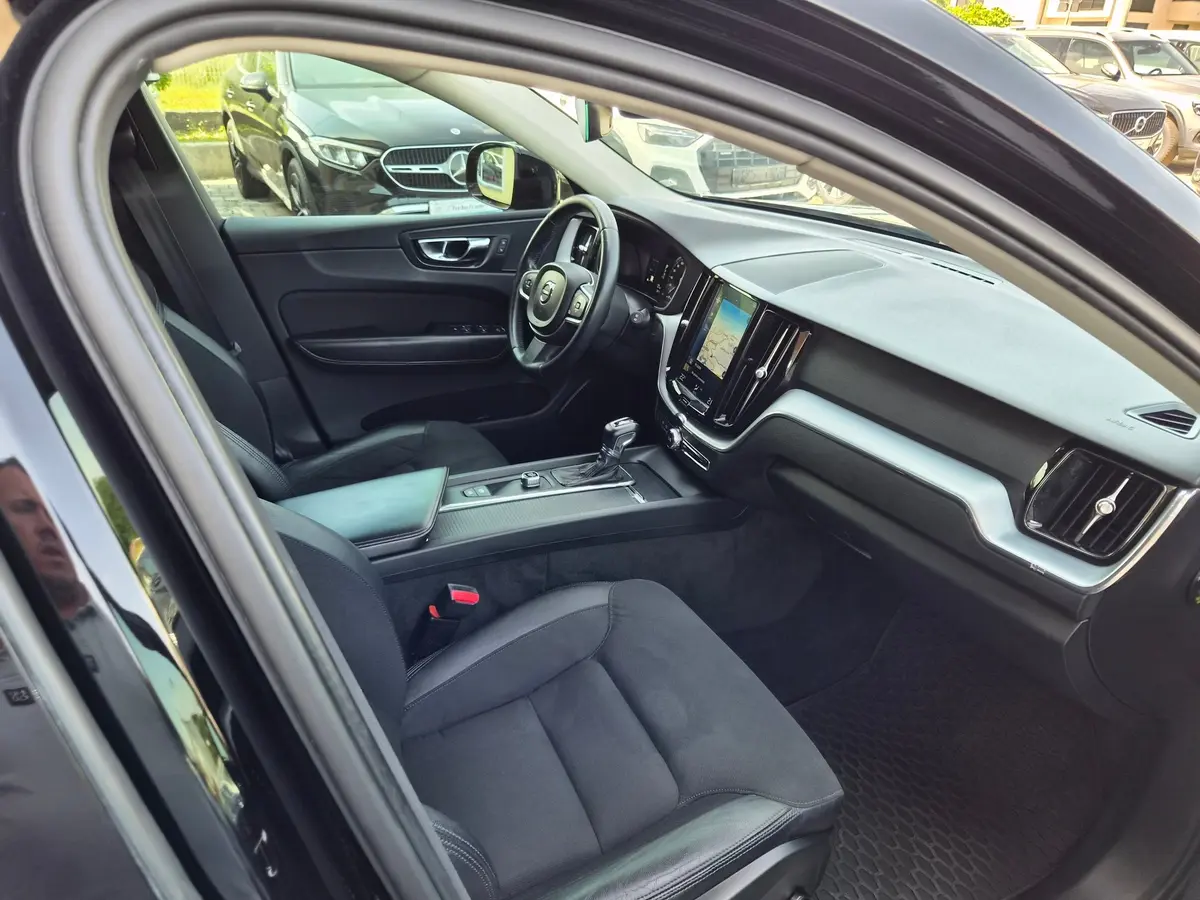 Volvo XC60 2.0 D4 AWD Business - 19
