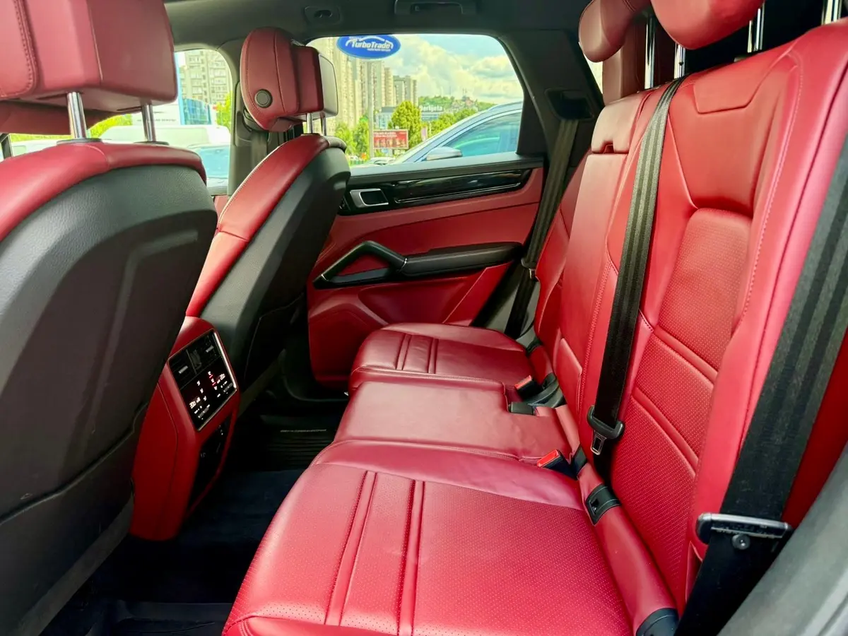 PORSCHE CAYENNE 3.0 V6 PANO/DAB/MEMORY - 17