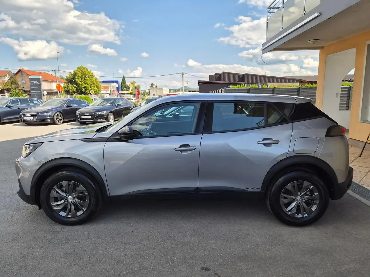 PEUGEOT 2008 1.2 PURETECH - 4