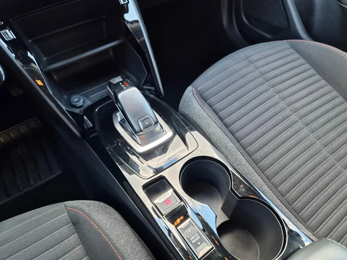 PEUGEOT 2008 1.2 PURETECH - 14