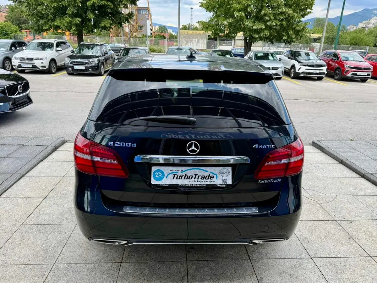 MERCEDES-BENZ B200 D 4MATIC AUT - 5