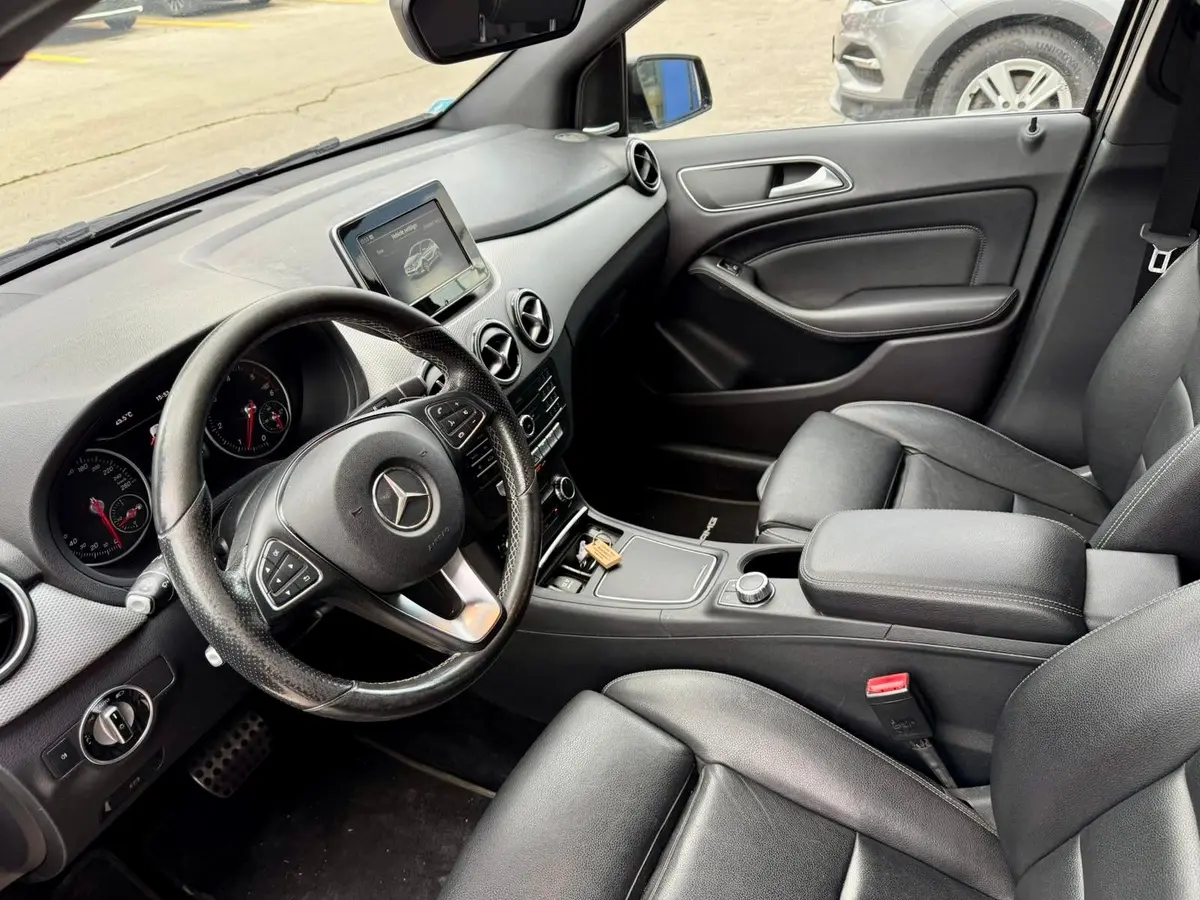 MERCEDES-BENZ B200 D 4MATIC AUT - 8