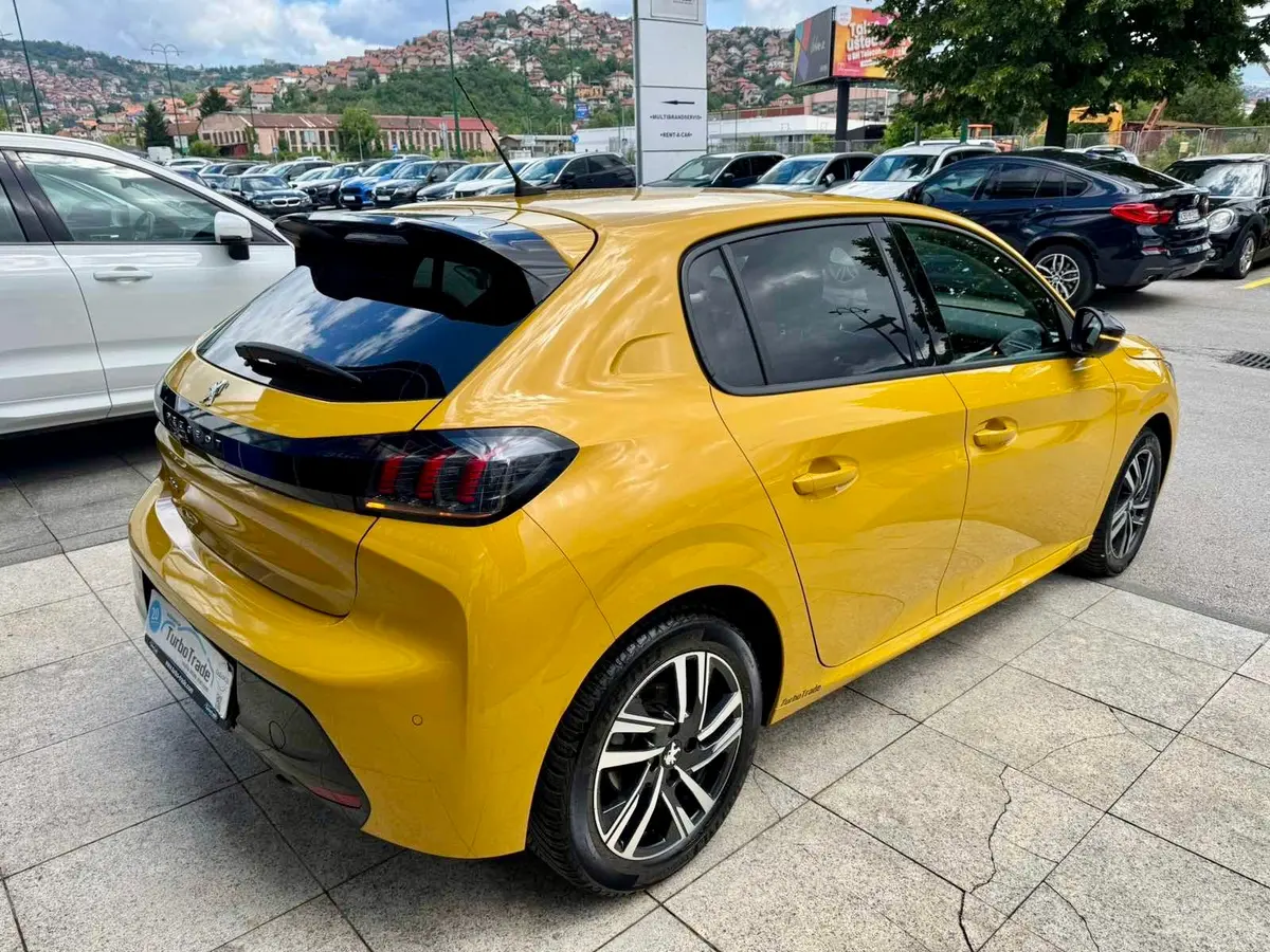 PEUGEOT 208 ALLURE 1.2 AUT/AGUEDA YELOW - 8
