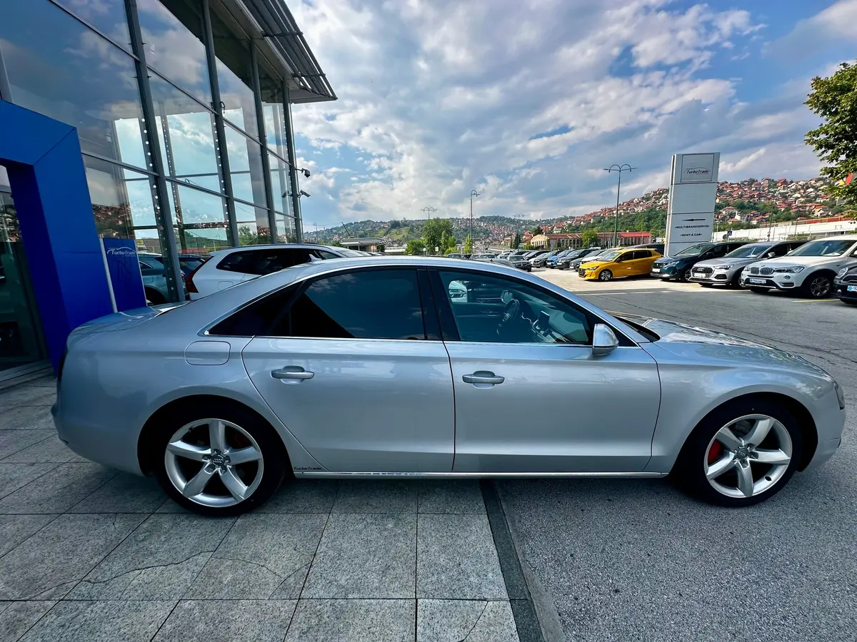 AUDI A8 4.2TDI QUATTRO  - 4
