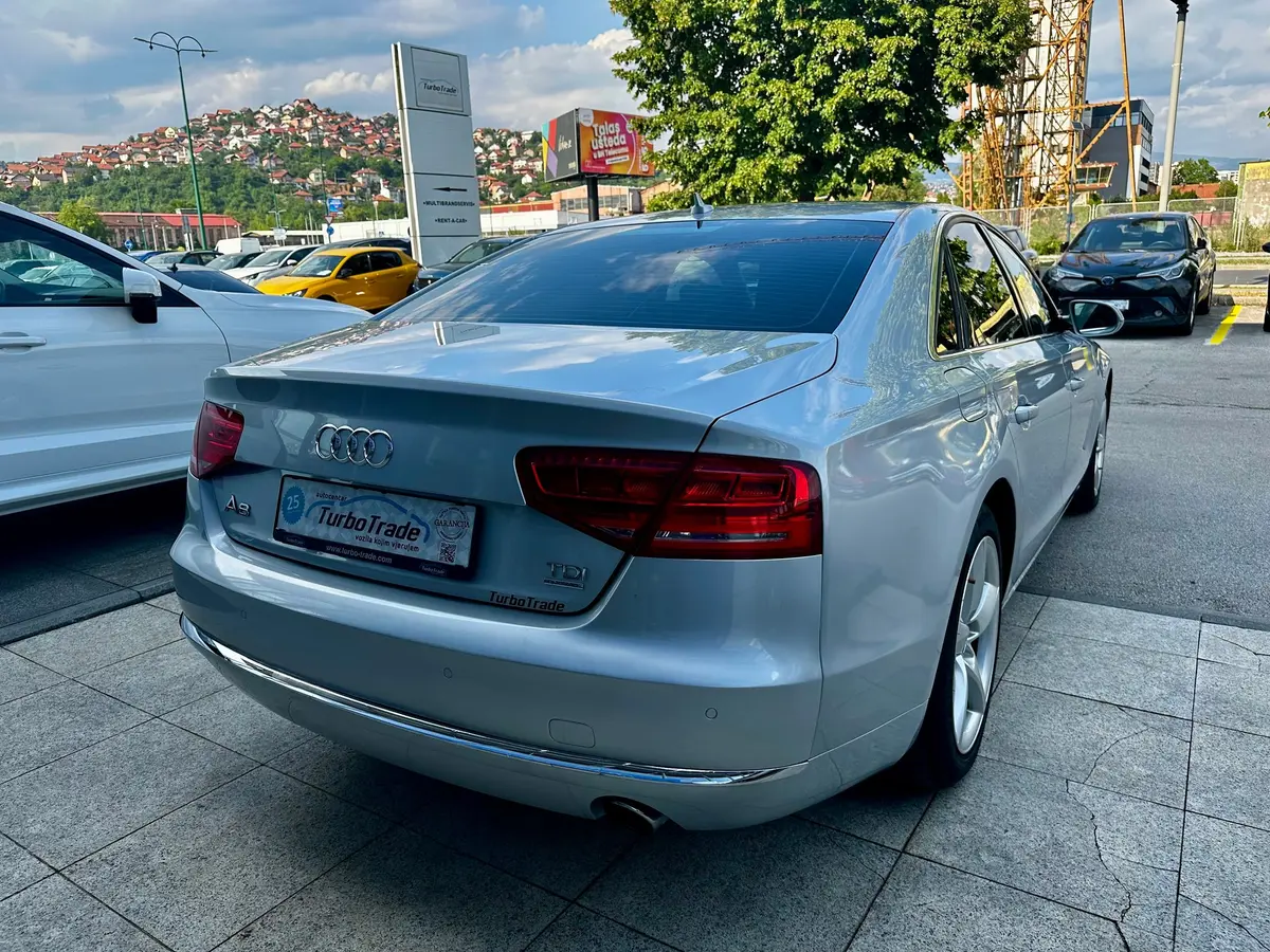 AUDI A8 4.2TDI QUATTRO  - 8