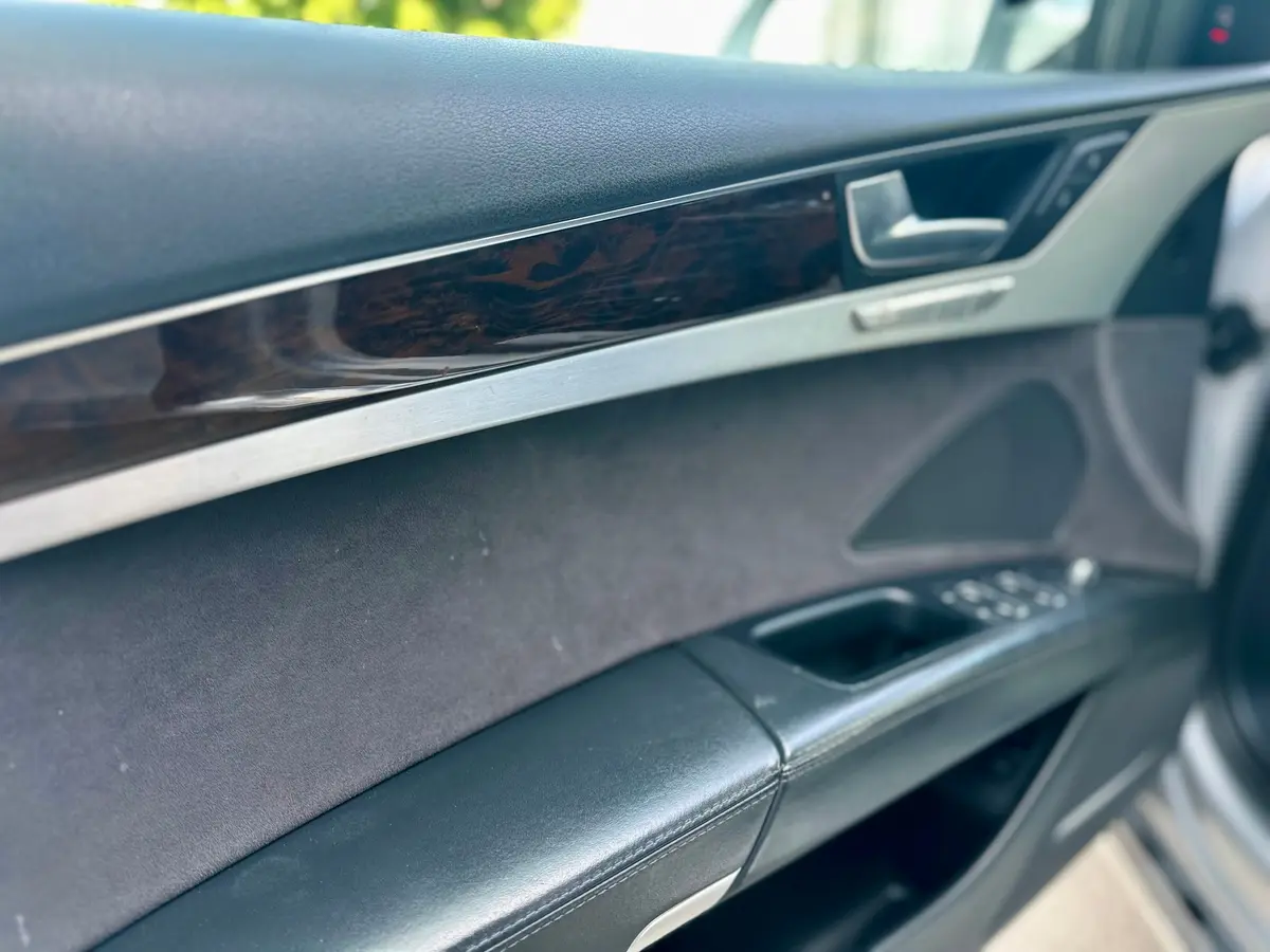 AUDI A8 4.2TDI QUATTRO  - 9