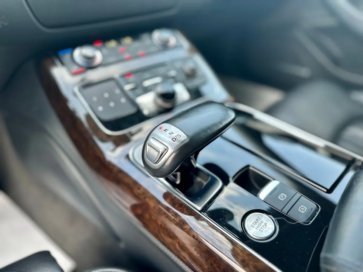 AUDI A8 4.2TDI QUATTRO  - 16