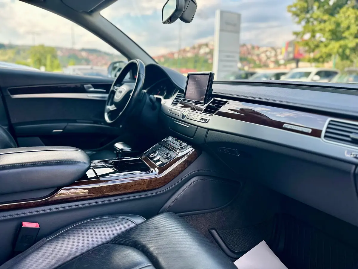 AUDI A8 4.2TDI QUATTRO  - 19