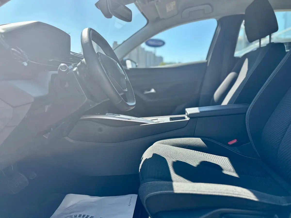 PEUGEOT 308 1.2 PURETECH - 9