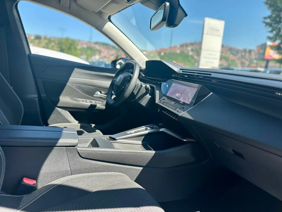 PEUGEOT 308 1.2 PURETECH - 16