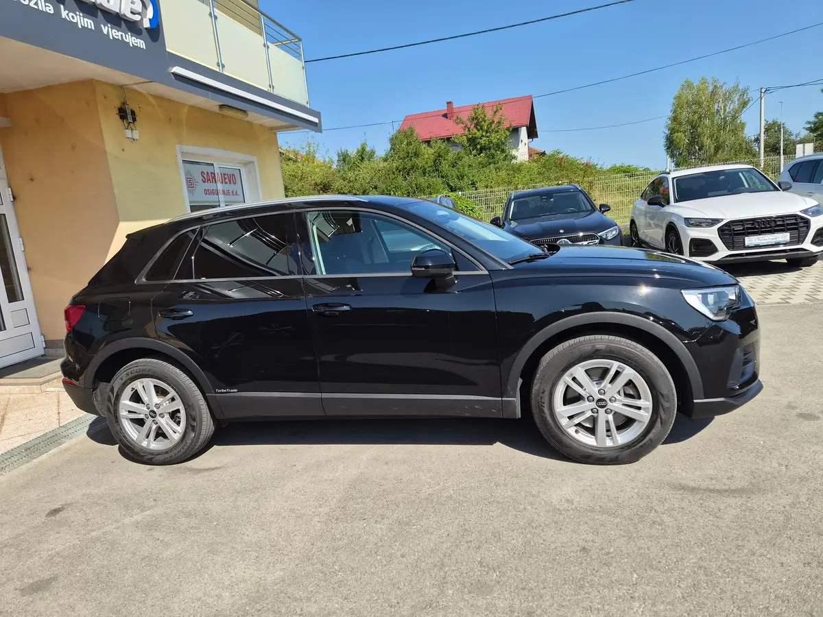 Audi Q3 40 TDI Quattro Stronic - 8