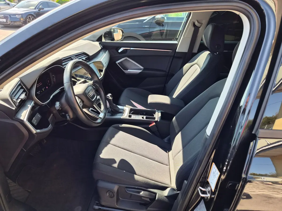 Audi Q3 40 TDI Quattro Stronic - 9