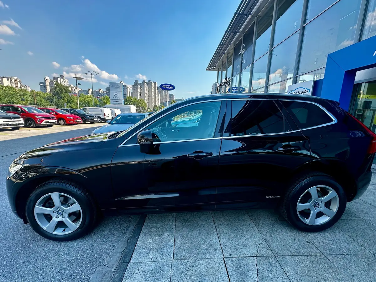 VOLVO XC60 D4 AWD - 5
