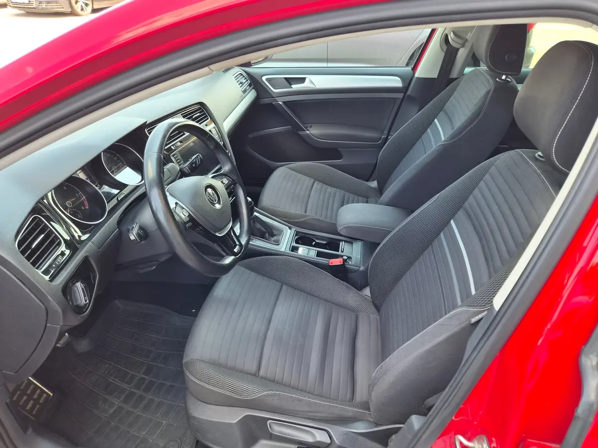 Volkswagen Golf VII 1.6 TDI  - 9