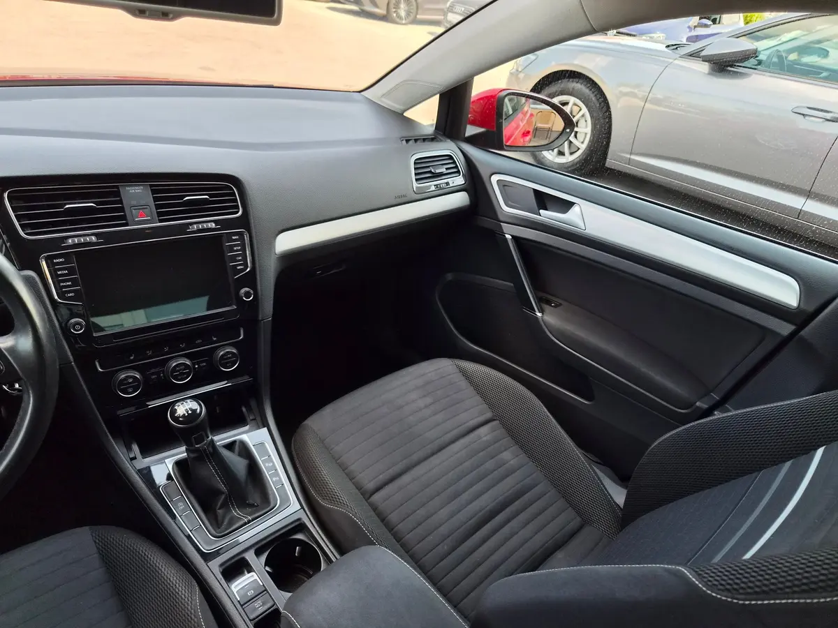 Volkswagen Golf VII 1.6 TDI  - 11