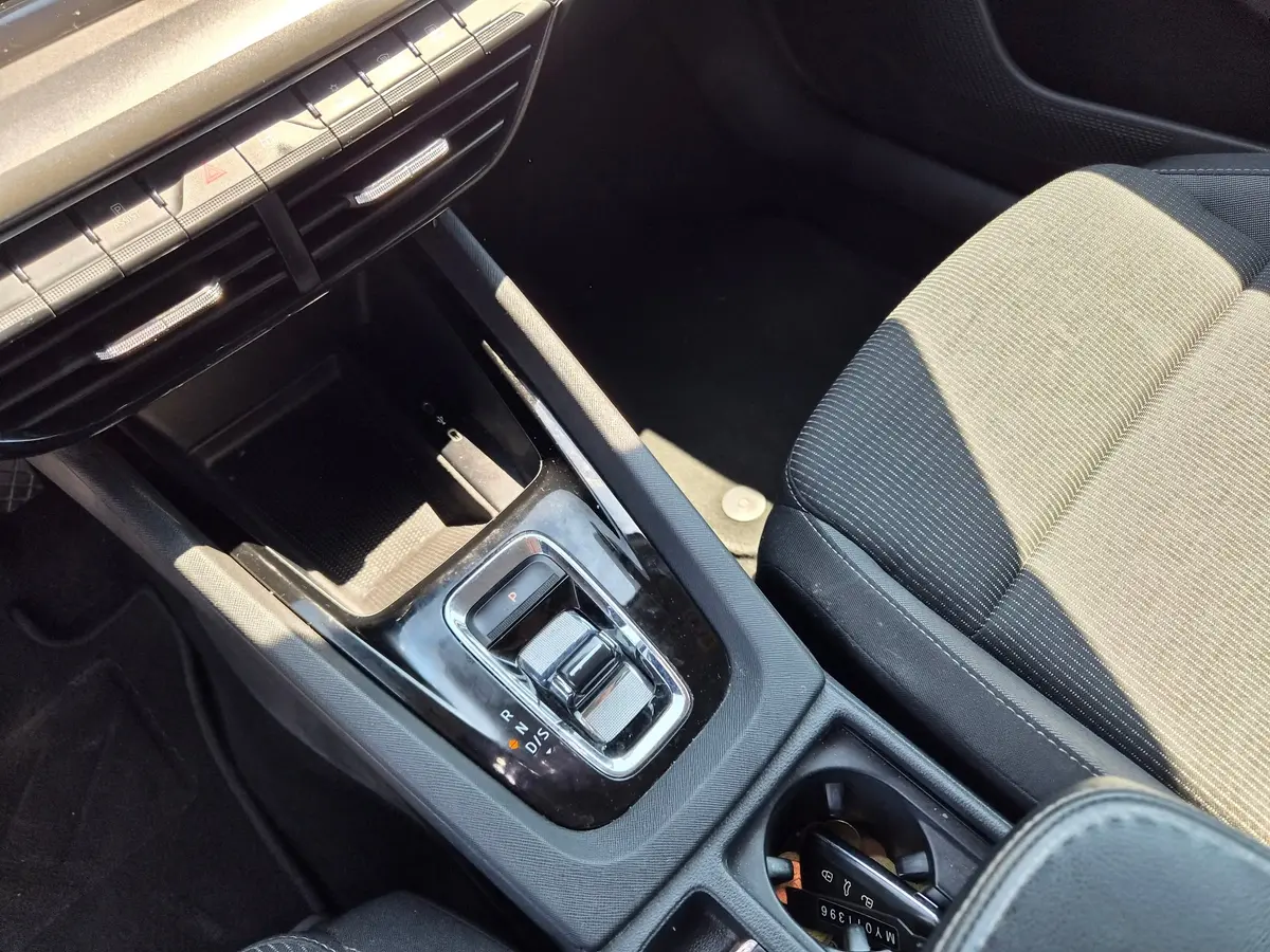 Škoda Octavia 2.0 TDI DSG Business - 14