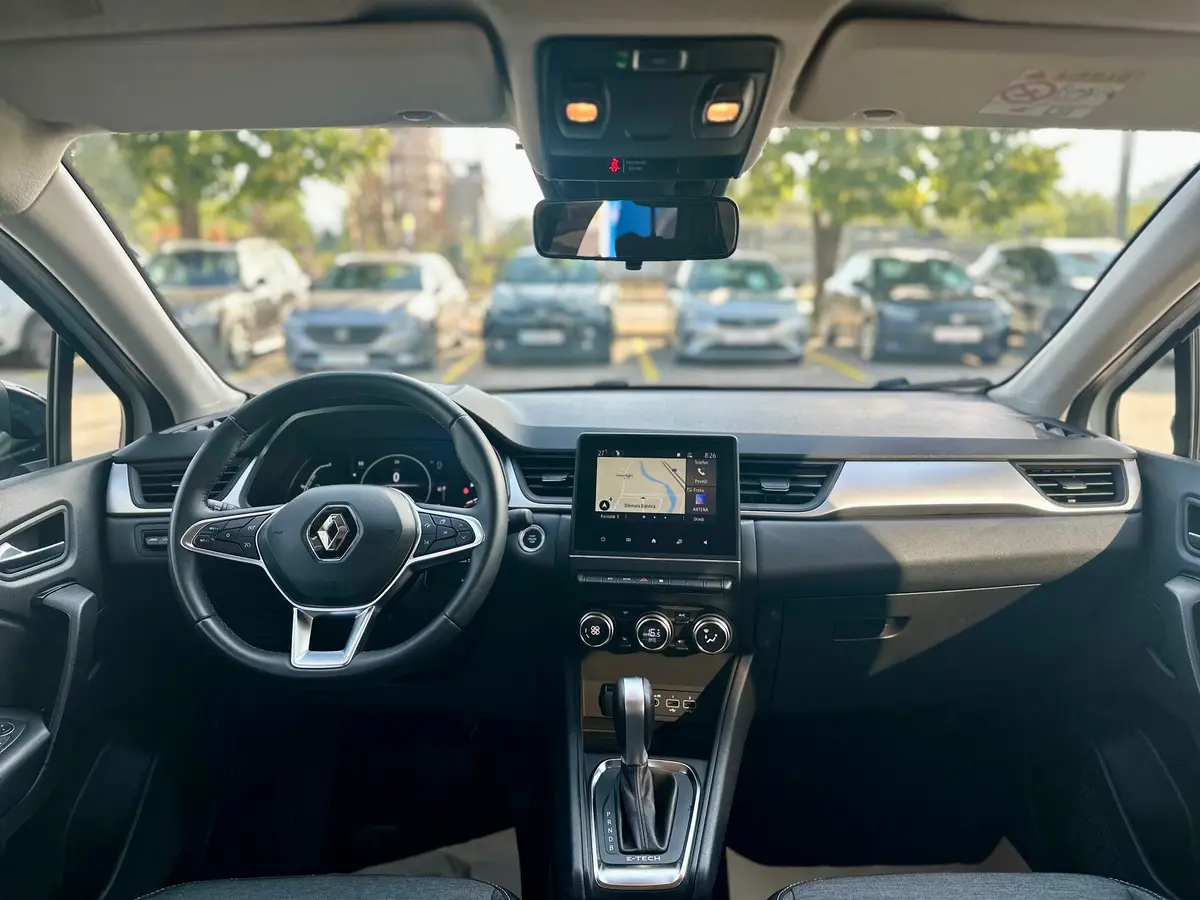RENAULT CAPTUR 1.6 E-TECH - 11