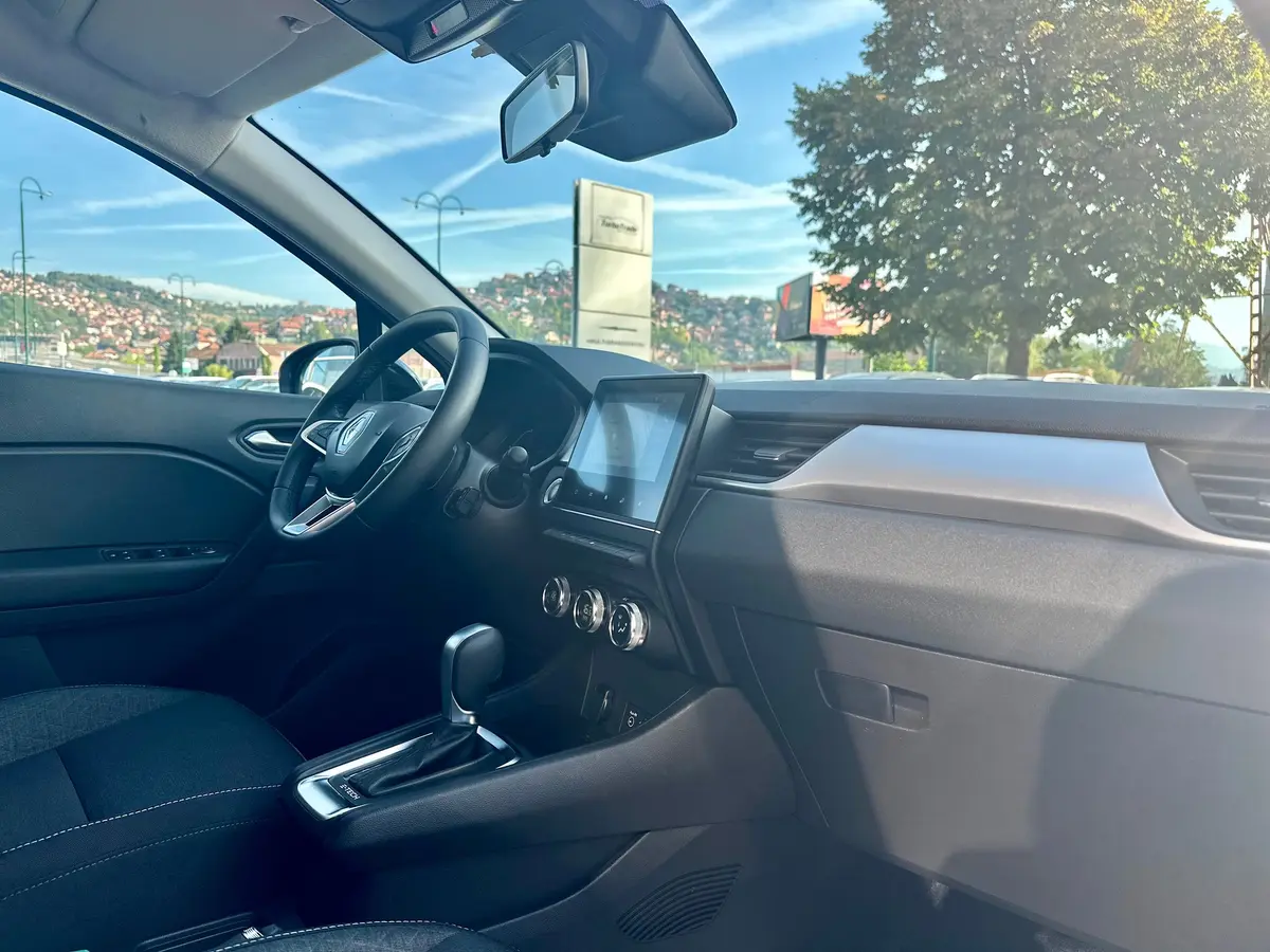 RENAULT CAPTUR 1.6 E-TECH - 18