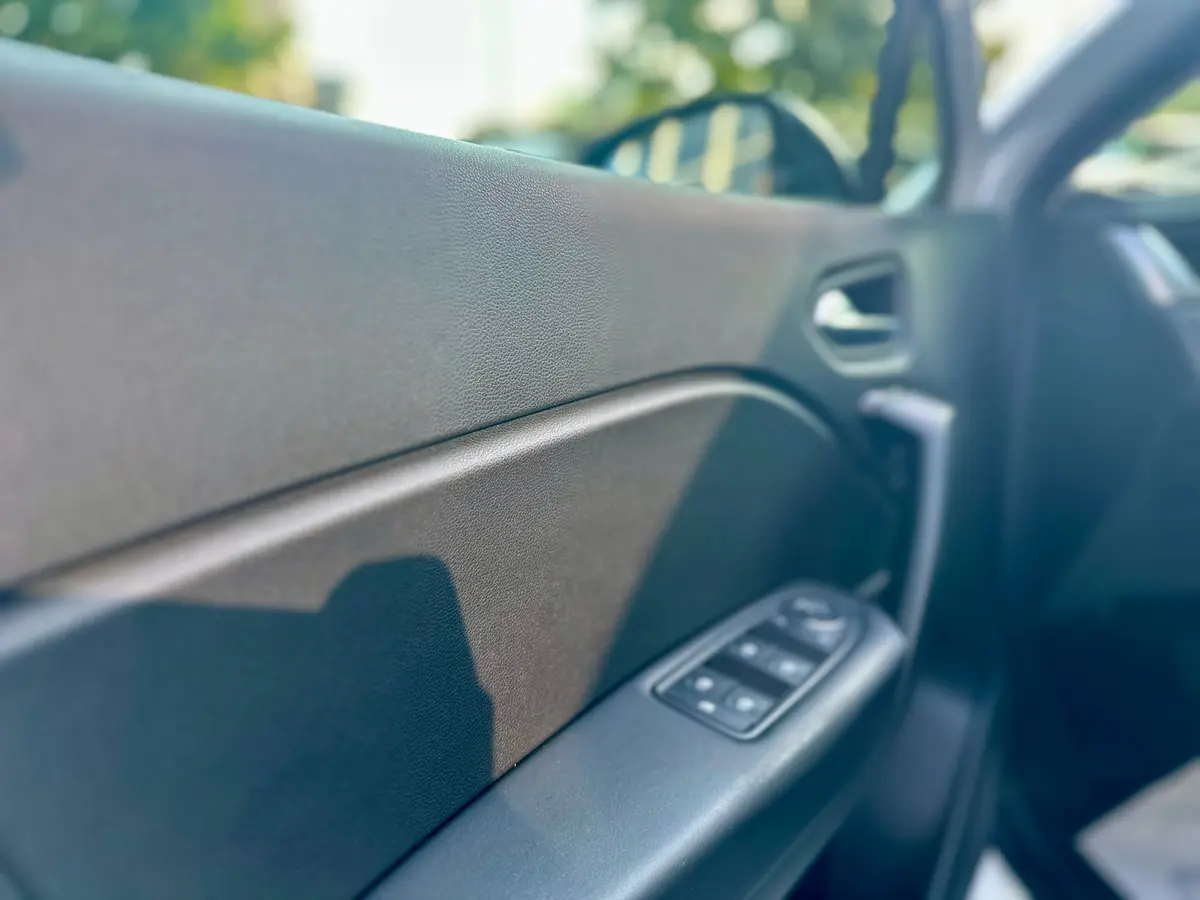 RENAULT CAPTUR 1.6 E-TECH - 9