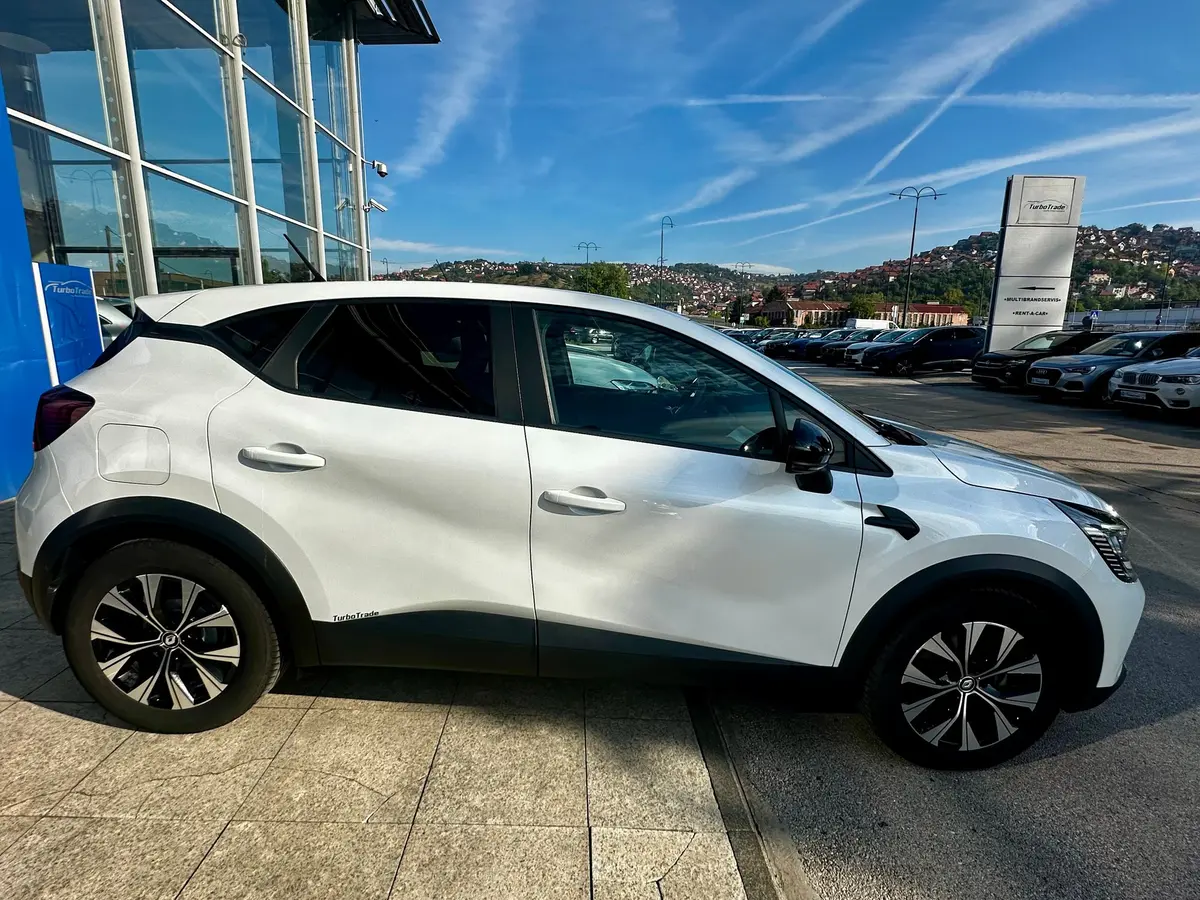 RENAULT CAPTUR 1.6 E-TECH - 4