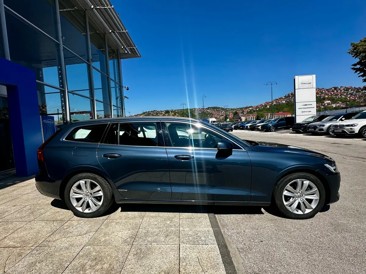 VOLVO V60 D3  - 7