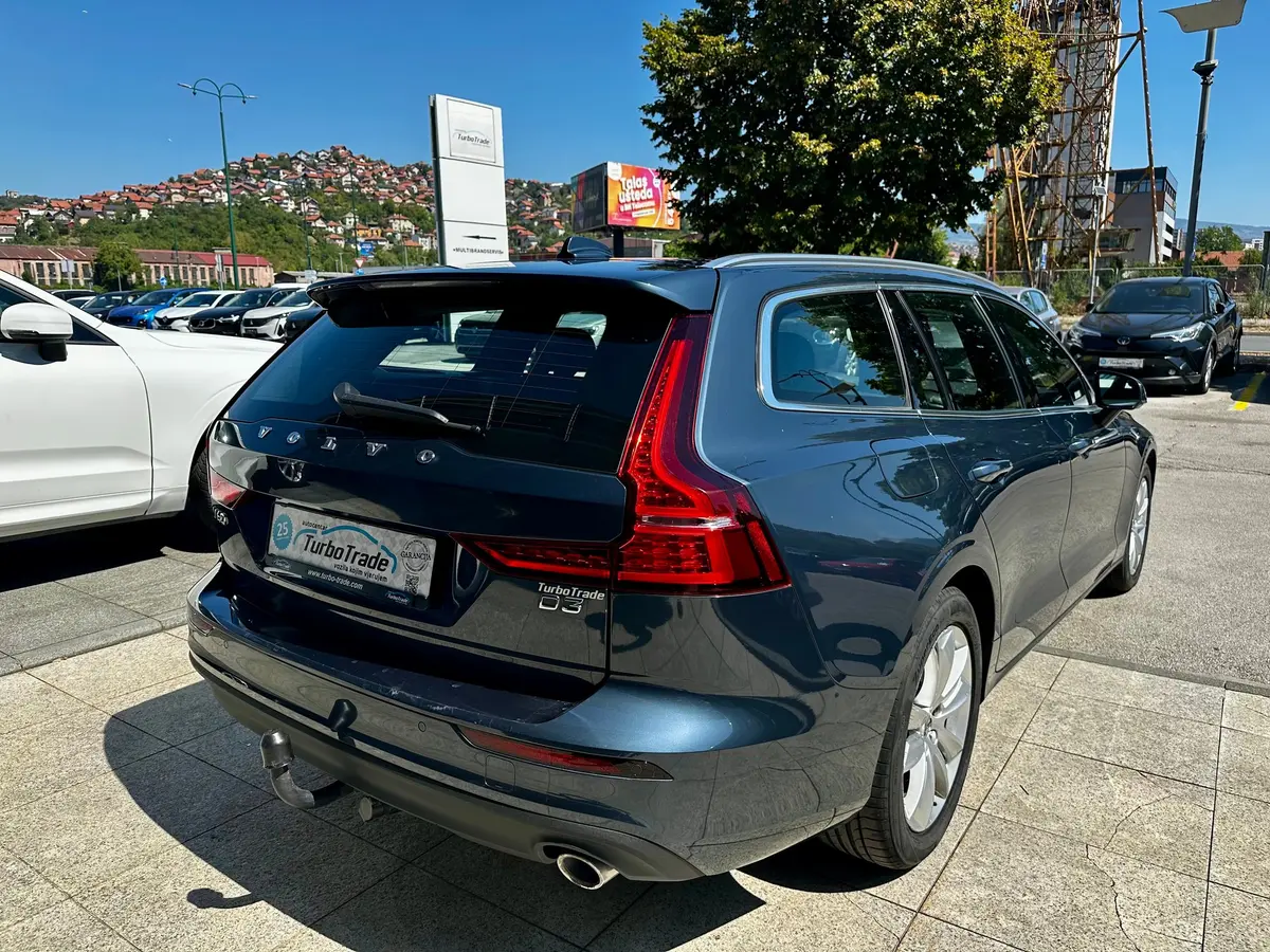 VOLVO V60 D3  - 6