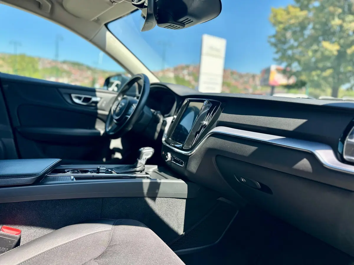 VOLVO V60 D3 - 19