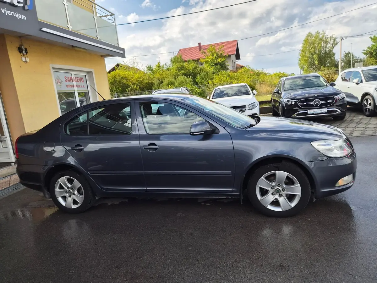 Škoda Octavia 1.6 TDI  - 8