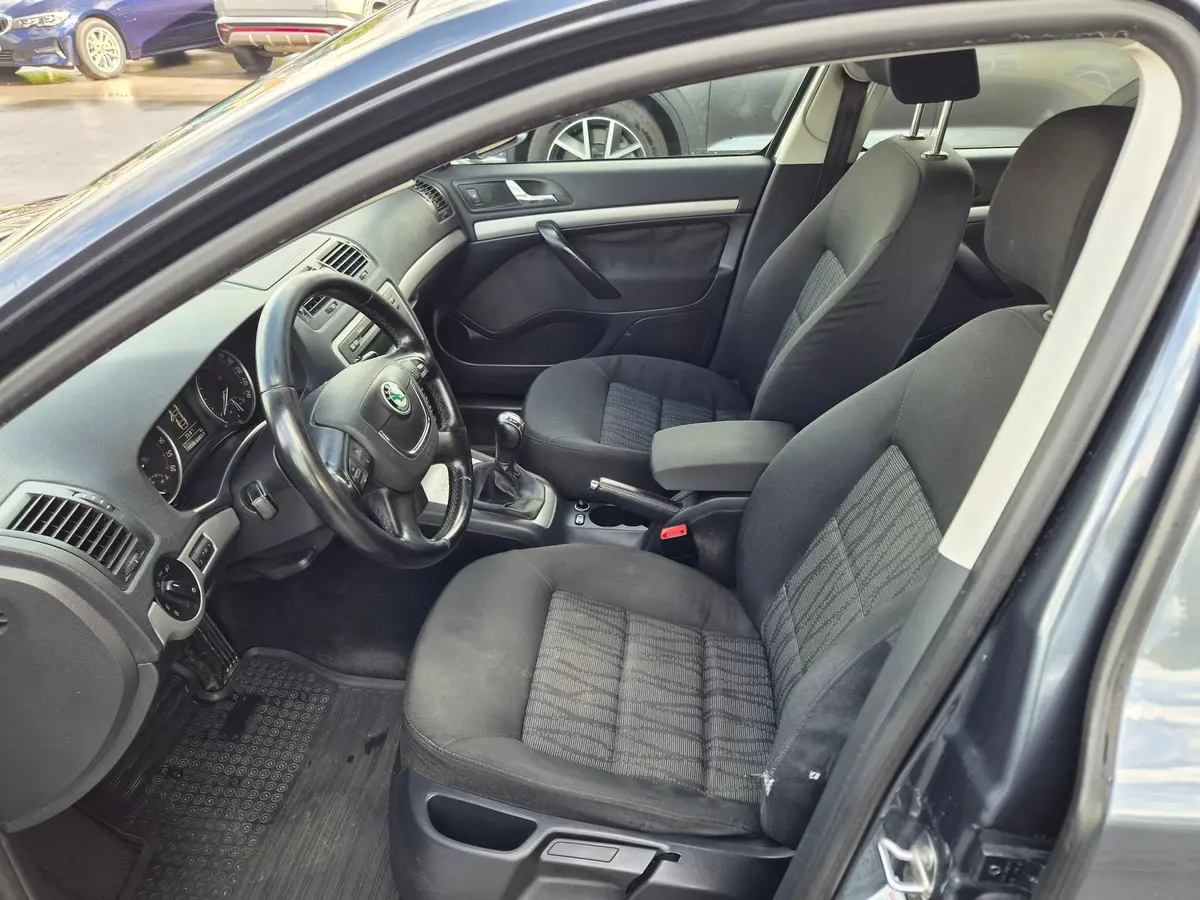 Škoda Octavia 1.6 TDI  - 9