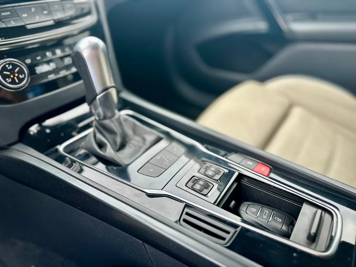 Peugeot 508 2.0 HDI Business Aut - 16