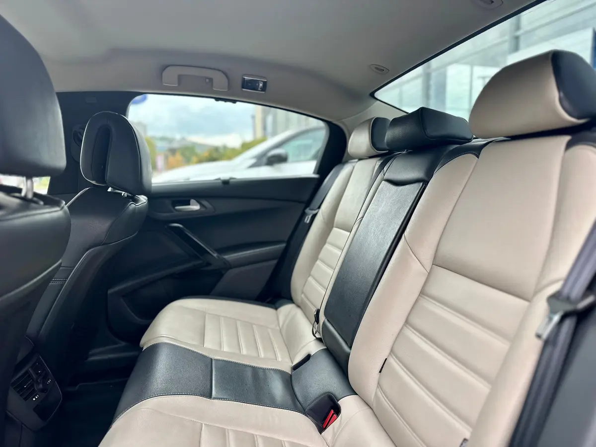 Peugeot 508 2.0 HDI Business Aut - 17