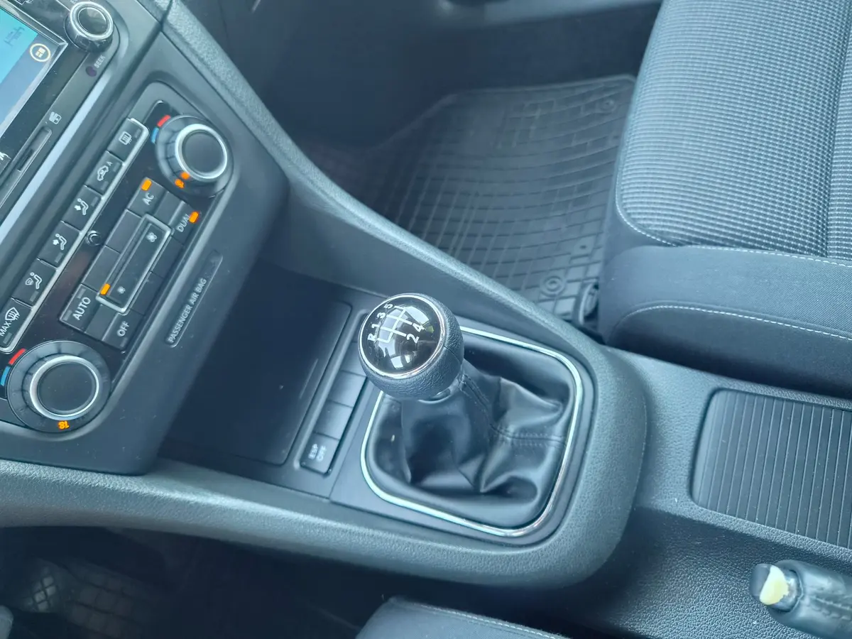 Volkswagen Golf VI 1.6 TDI  - 16