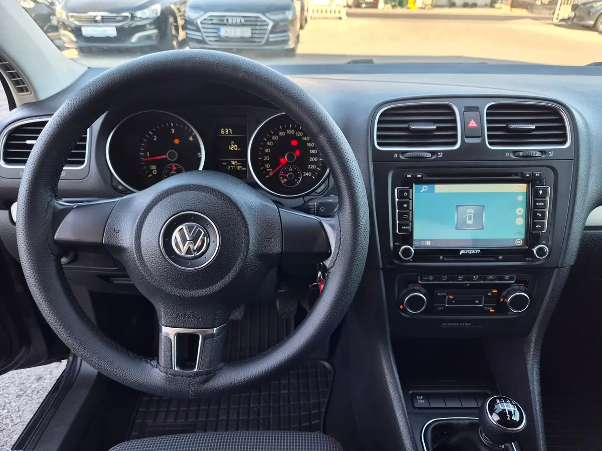 Volkswagen Golf VI 1.6 TDI - 18
