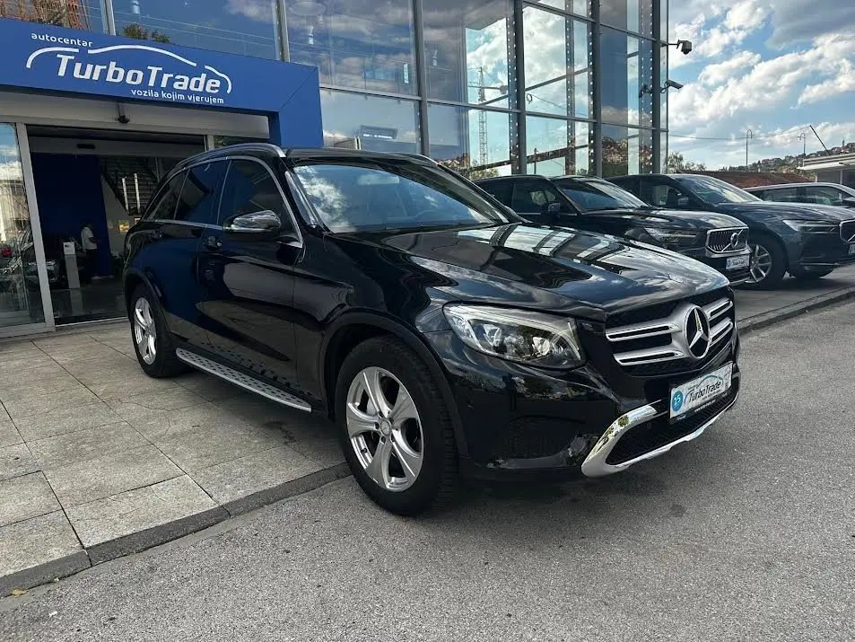 MERCEDES-BENZ GLC220 4MATIC 9-G
