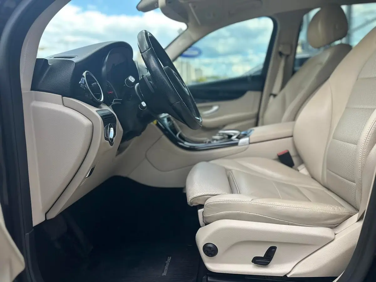 MERCEDES-BENZ GLC220 4MATIC 9-G - 9