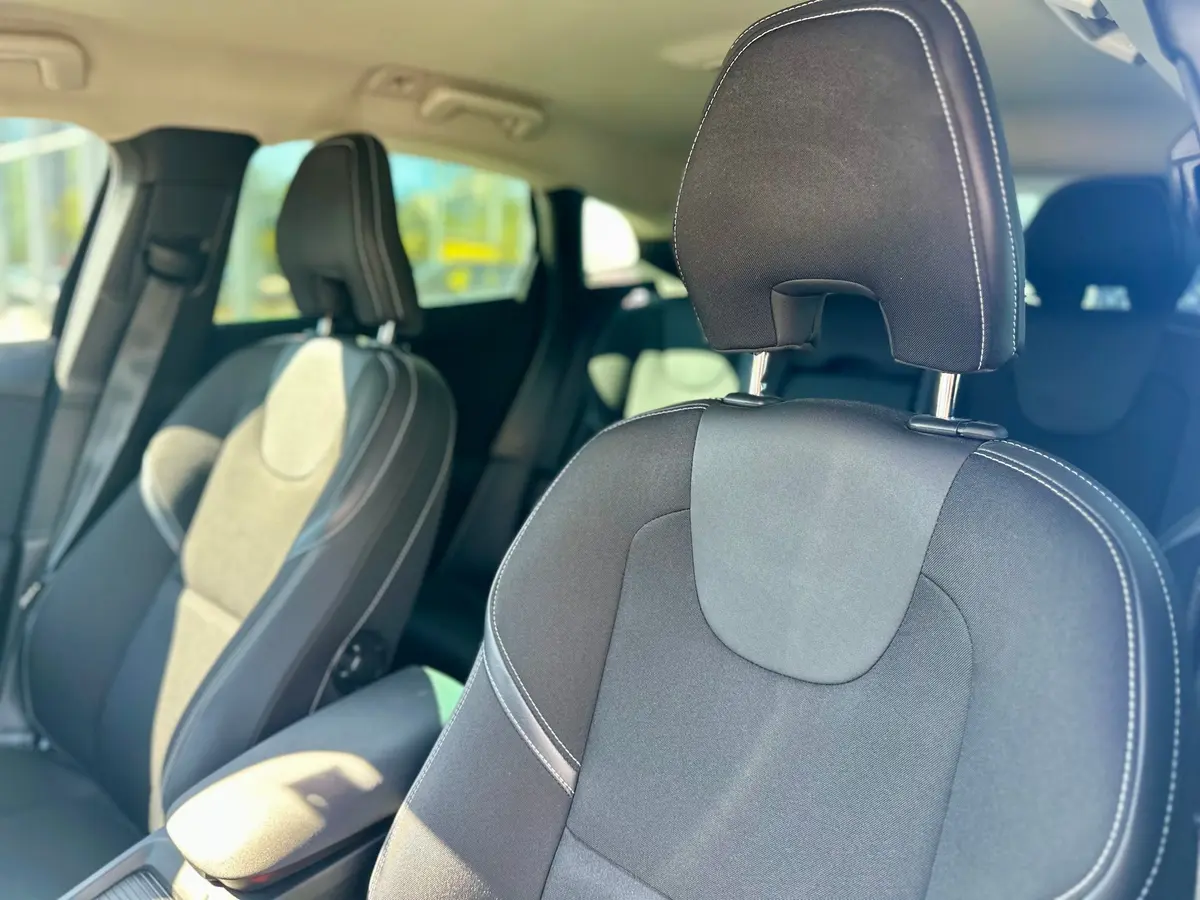 VOLVO V40 D2 Aut - 11