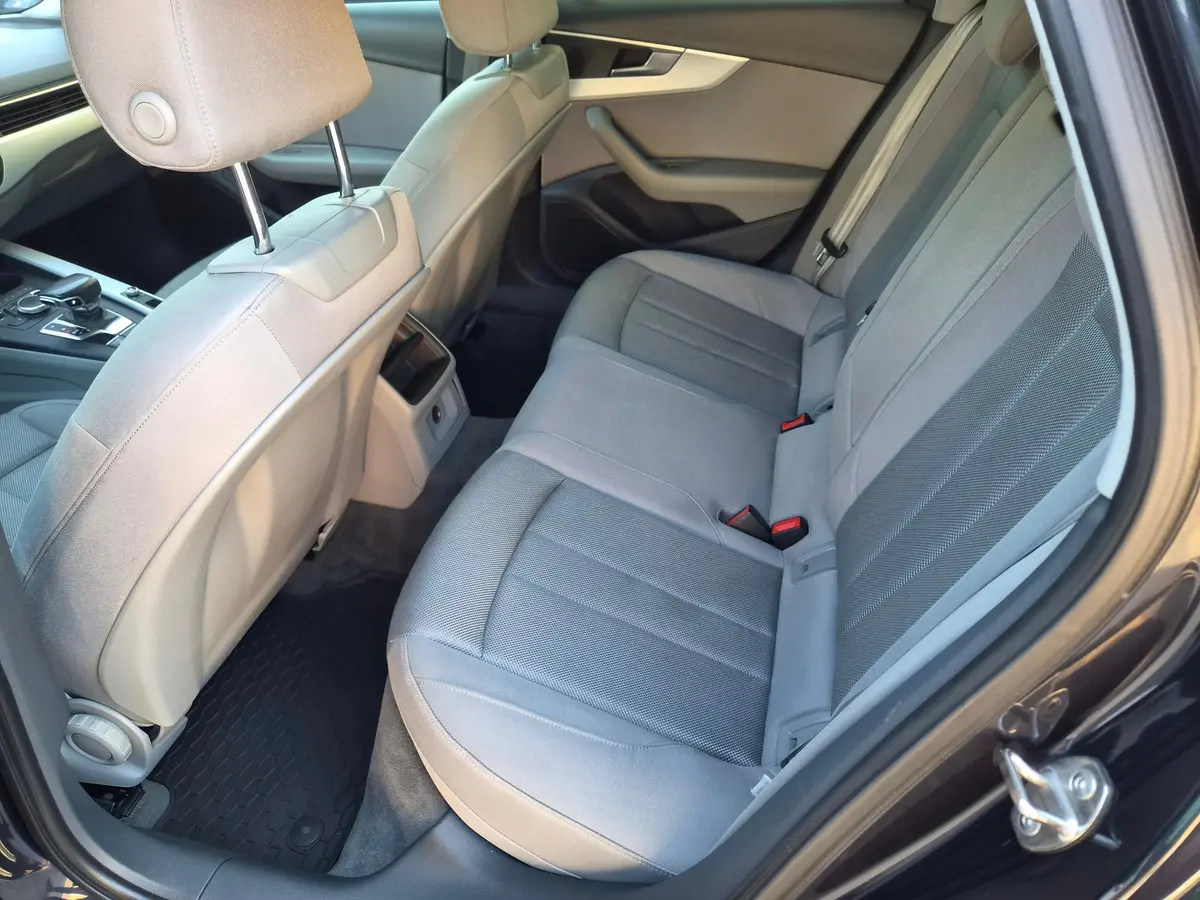Audi A4 2.0 TDI Stronic 2016 god - 11
