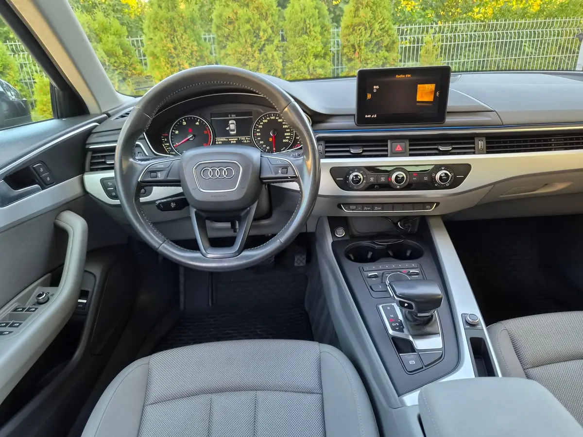 Audi A4 2.0 TDI Stronic 2016 god - 12