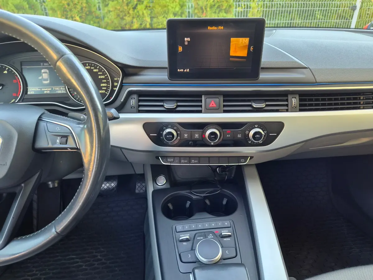 Audi A4 2.0 TDI Stronic 2016 god - 14