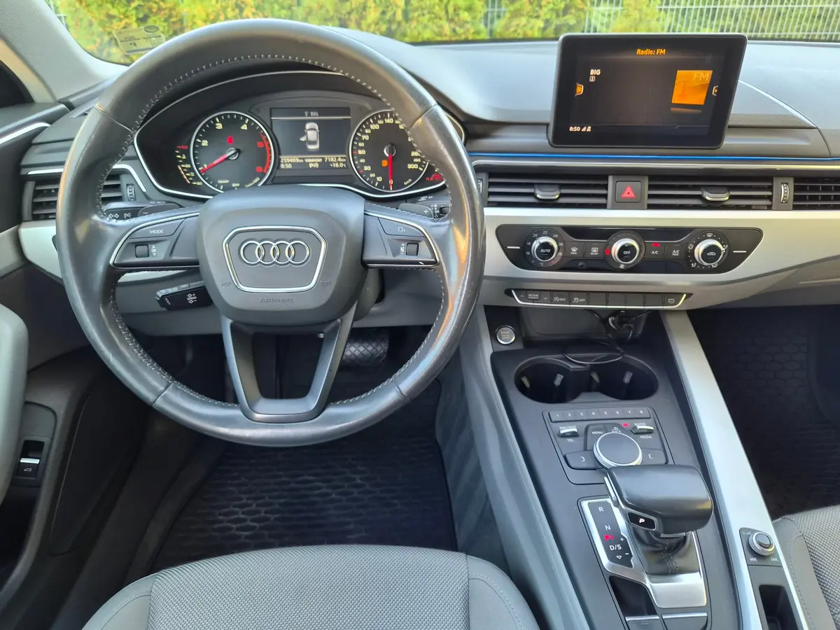 Audi A4 2.0 TDI Stronic 2016 god - 16